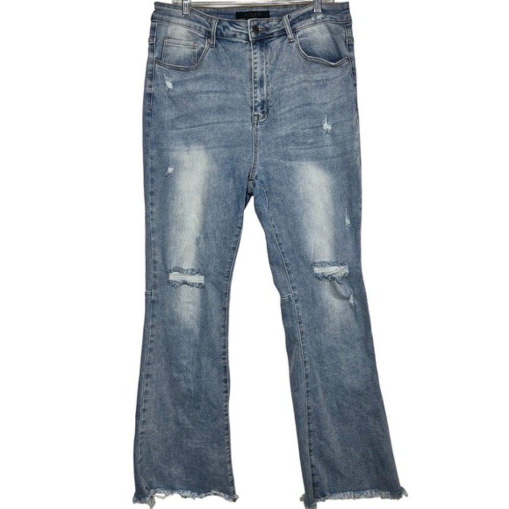 Risen Distressed Flare Jeans Raw Hem‎ Light Wash Denim Jeans Plus Size 1XL